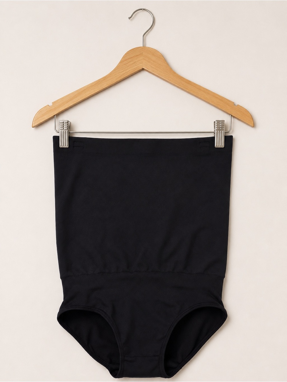 SKIMS Black Seamless High-Rise Brief Large L